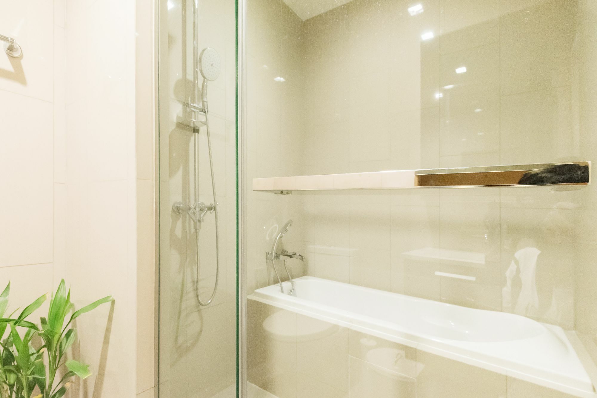 Hasu Haus By Favstay Bangkok Kültér fotó